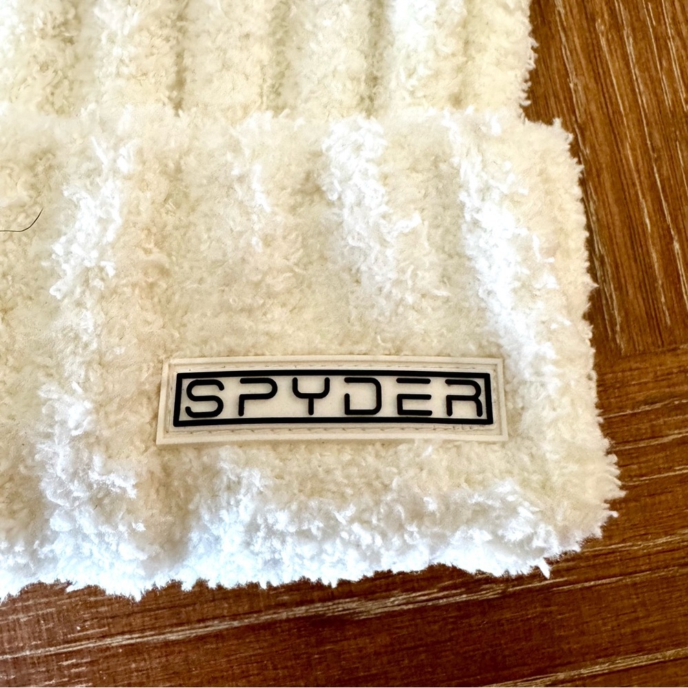 NWT Kid’s Spyder fuzzy ivory knit beanie L / XL 10-16 - Picture 3 of 7